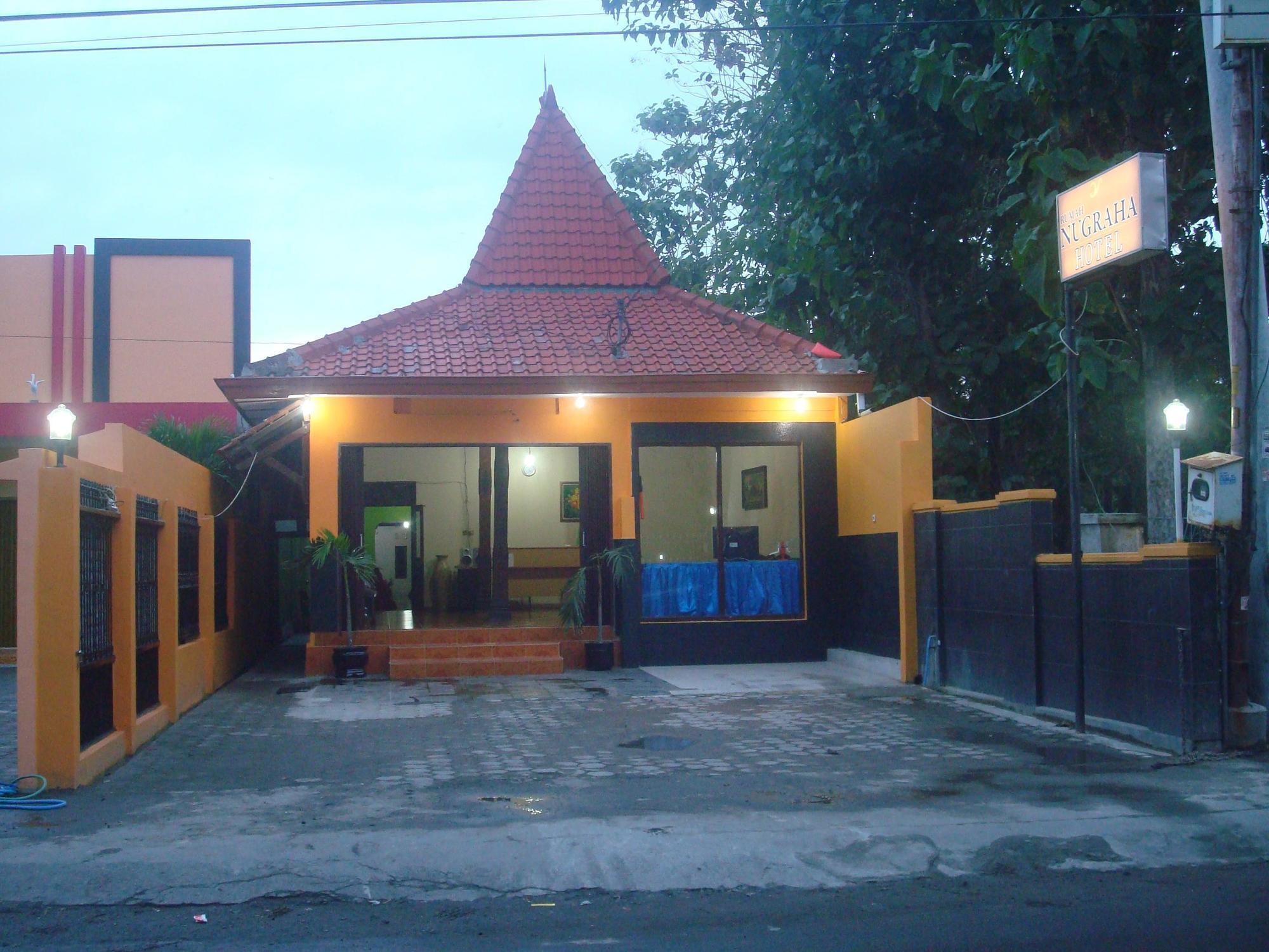 Spot On 2419 Rumah Nugraha Hotel Syariah Джокьякарта Экстерьер фото