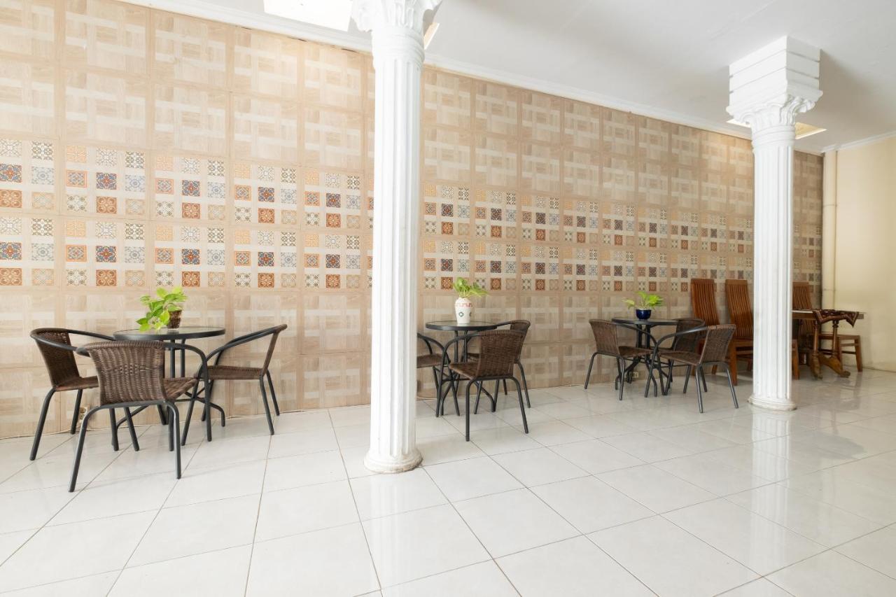 Spot On 2419 Rumah Nugraha Hotel Syariah Джокьякарта Экстерьер фото