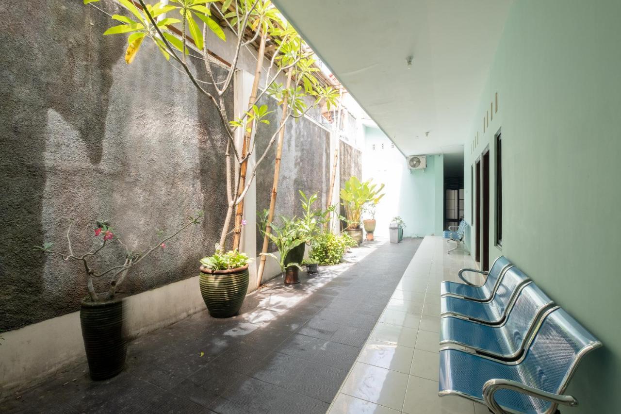 Spot On 2419 Rumah Nugraha Hotel Syariah Джокьякарта Экстерьер фото