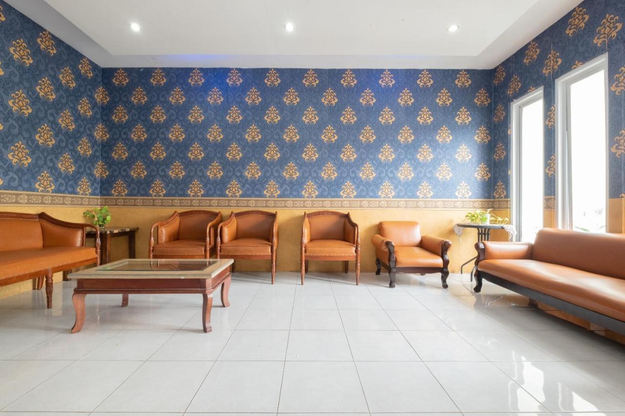 Spot On 2419 Rumah Nugraha Hotel Syariah Джокьякарта Экстерьер фото