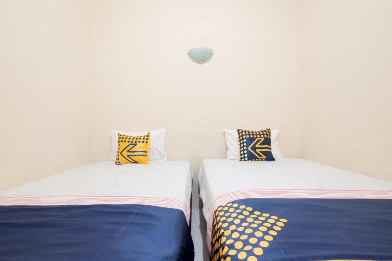 Spot On 2419 Rumah Nugraha Hotel Syariah Джокьякарта Экстерьер фото