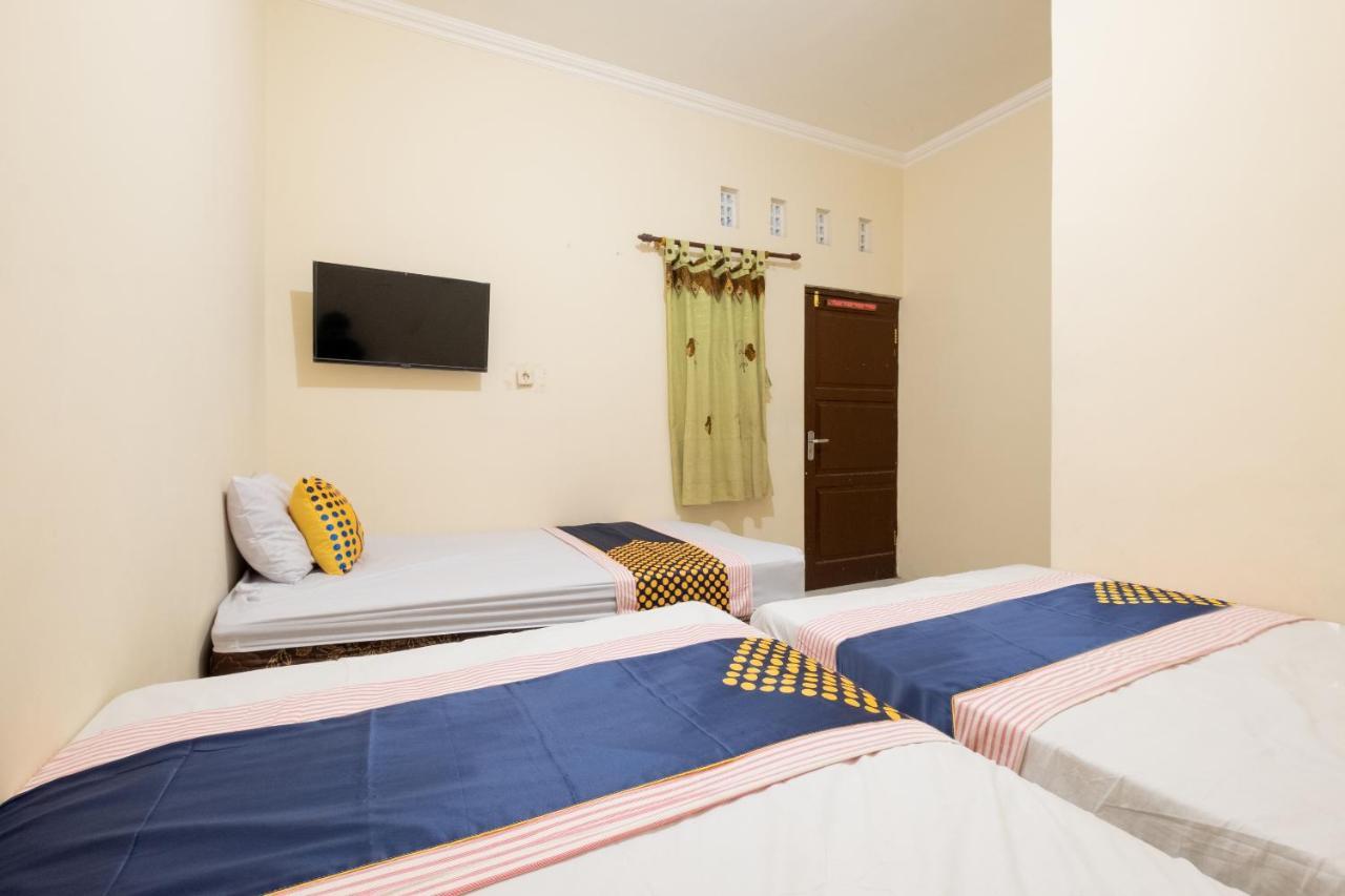 Spot On 2419 Rumah Nugraha Hotel Syariah Джокьякарта Экстерьер фото