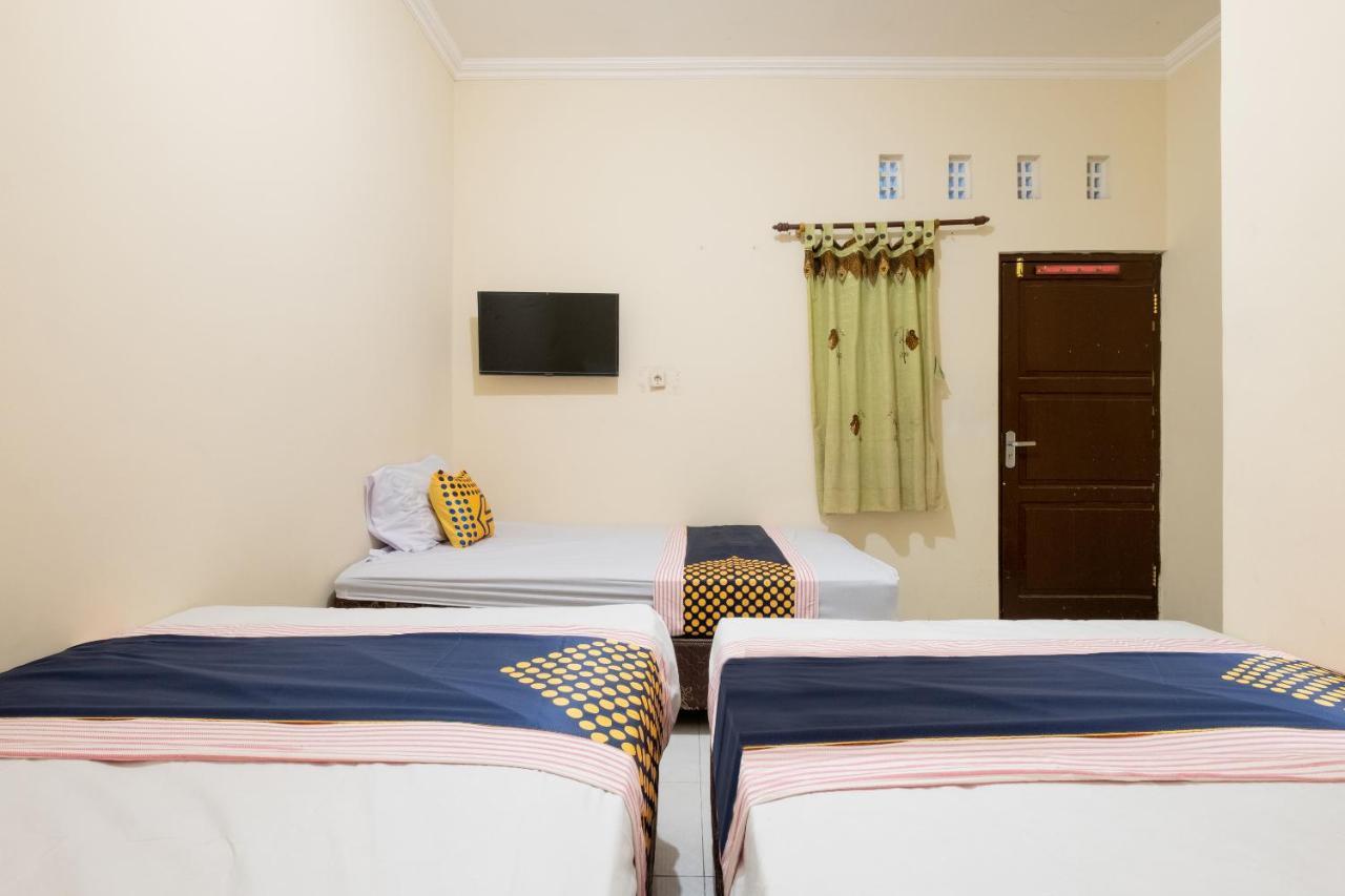 Spot On 2419 Rumah Nugraha Hotel Syariah Джокьякарта Экстерьер фото